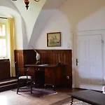 アパート Schloss Greillenstein Wutzendorf